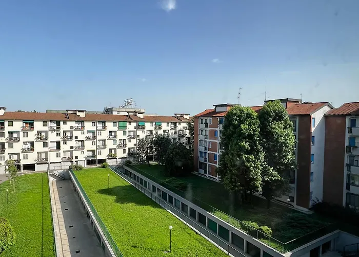 Repetti Suites - Two Adjacent & Independent Apartments 10 Minutes To Milan City Centre & Linate Airport